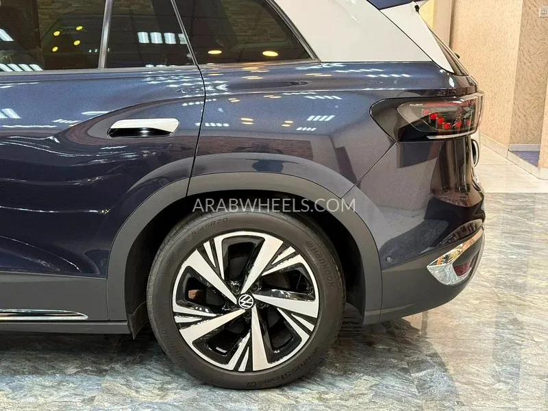 Volkswagen ID.6 2022 for Sale in Dubai Image-8