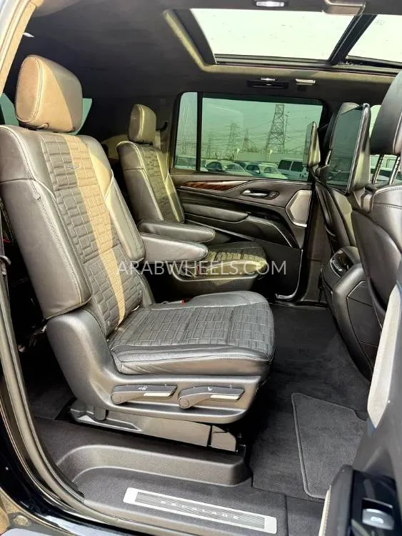 Cadillac Escalade 2021 for Sale in Dubai Image-3