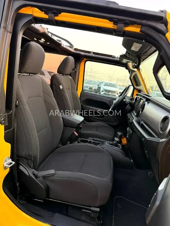 Jeep Wrangler 2021 for Sale in Dubai Image-4