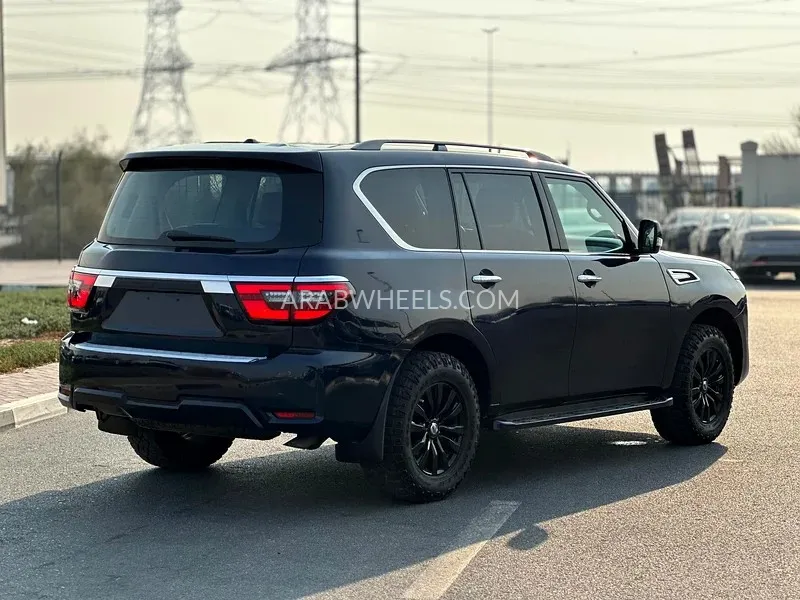 Nissan Armada 2019 for Sale in Dubai Image-4