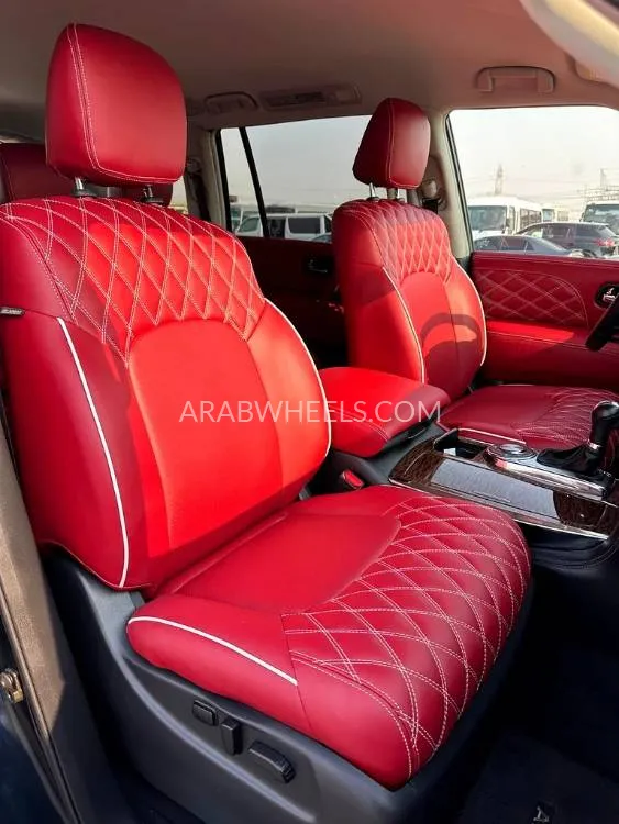 Nissan Armada 2019 for Sale in Dubai Image-18