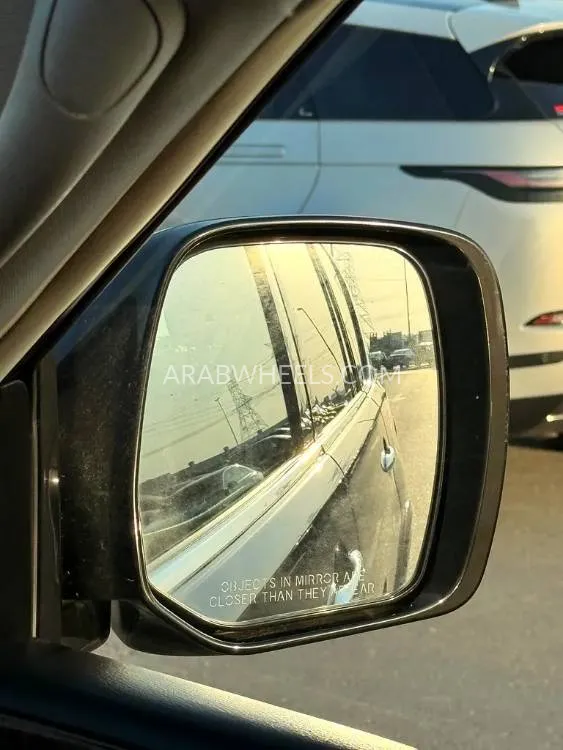 Nissan Armada 2021 for Sale in Dubai Image-3