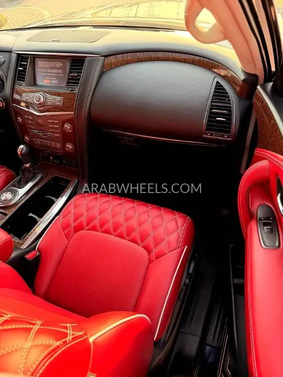 Nissan Armada 2021 for Sale in Dubai Image-13