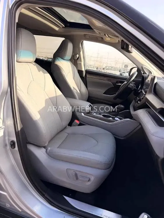 تويوتا جراند هايلاندر 2020 for Sale in دبي Image-11