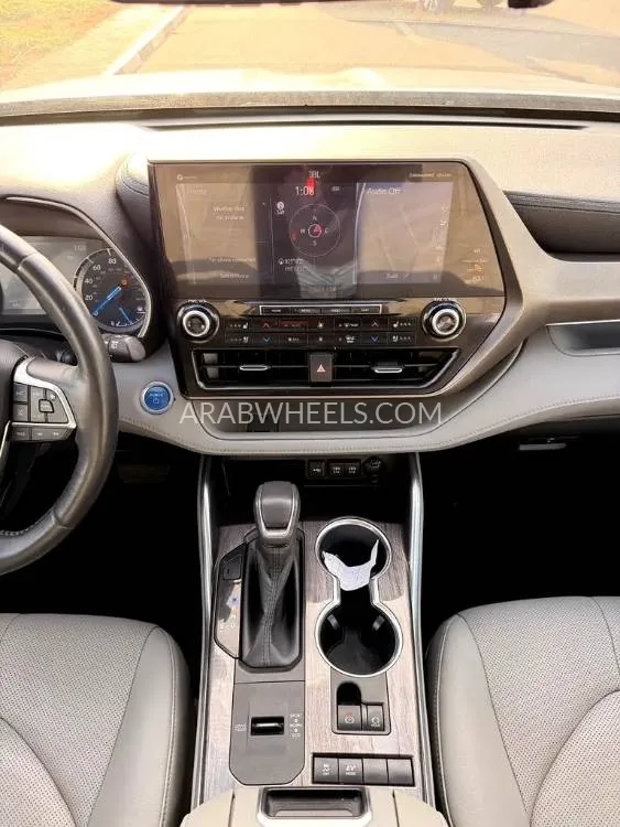 تويوتا جراند هايلاندر 2020 for Sale in دبي Image-9