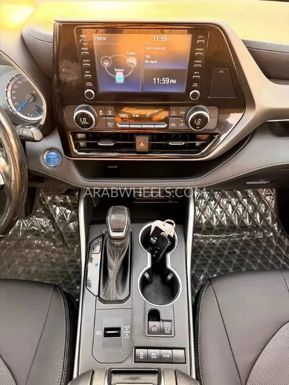 تويوتا جراند هايلاندر 2022 for Sale in دبي Image-7