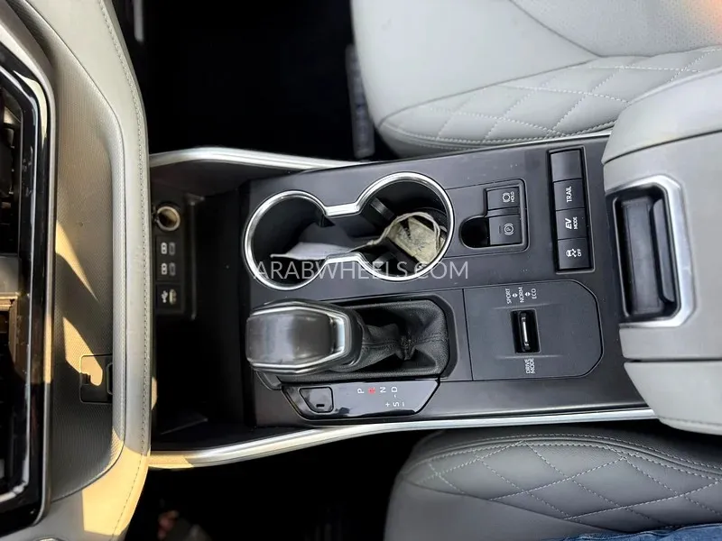 تويوتا جراند هايلاندر 2022 for Sale in دبي Image-5