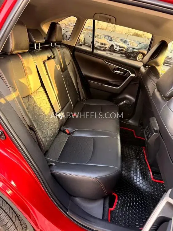 Toyota Rav4 2023 for Sale in Dubai Image-16