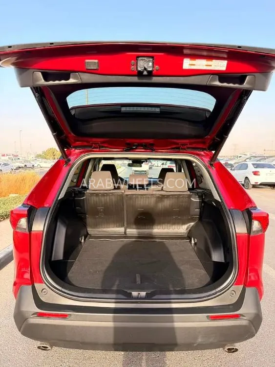 Toyota Rav4 2022 for Sale in Dubai Image-3