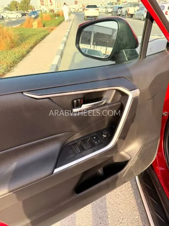 Toyota Rav4 2022 for Sale in Dubai Image-16