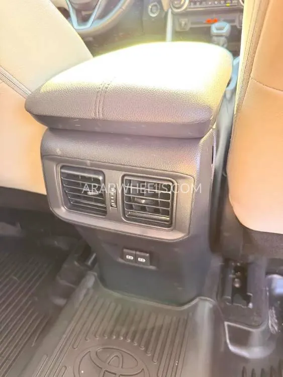 تويوتا راف 4 2022 for Sale in دبي Image-10