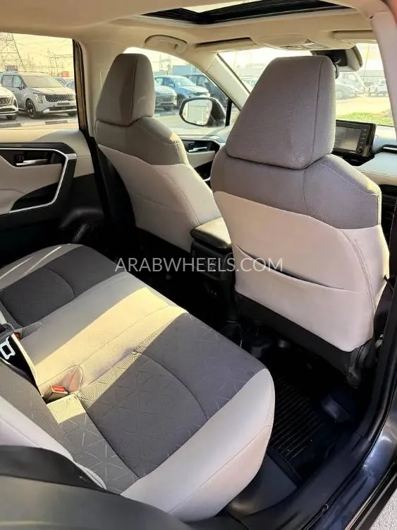 تويوتا راف 4 2022 for Sale in دبي Image-8