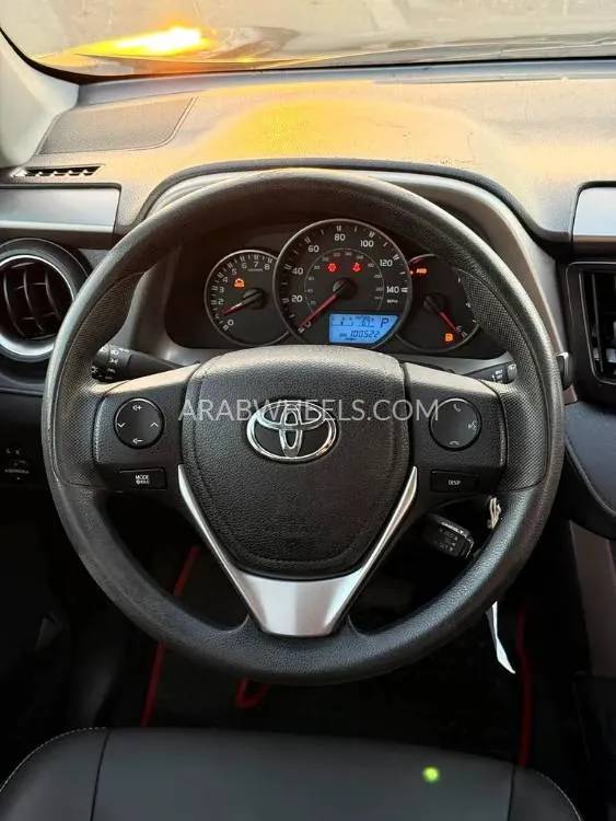 Toyota Rav4 2016 for Sale in Dubai Image-4