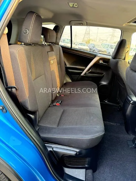 Toyota Rav4 2016 for Sale in Dubai Image-19