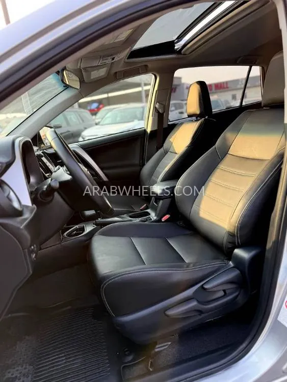 Toyota Rav4 2016 for Sale in Dubai Image-14