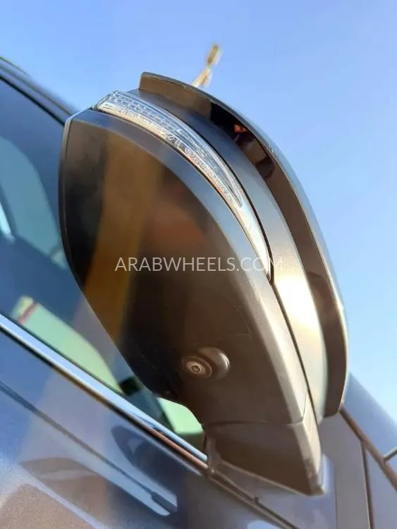 Toyota Rav4 2018 for Sale in Dubai Image-15