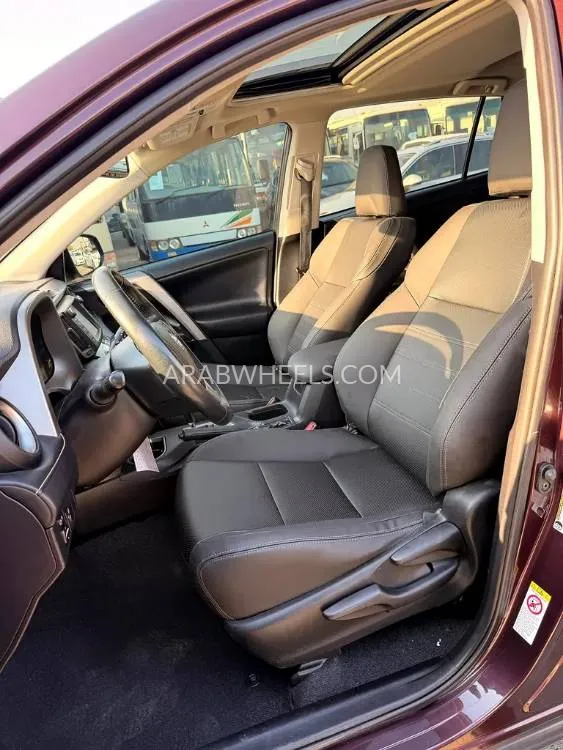 Toyota Rav4 2018 for Sale in Dubai Image-6