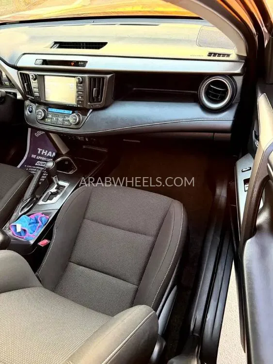 Toyota Rav4 2018 for Sale in Dubai Image-12