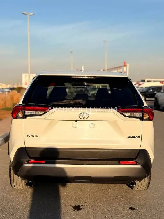 تويوتا راف 4 2023 for Sale in دبي Image-18