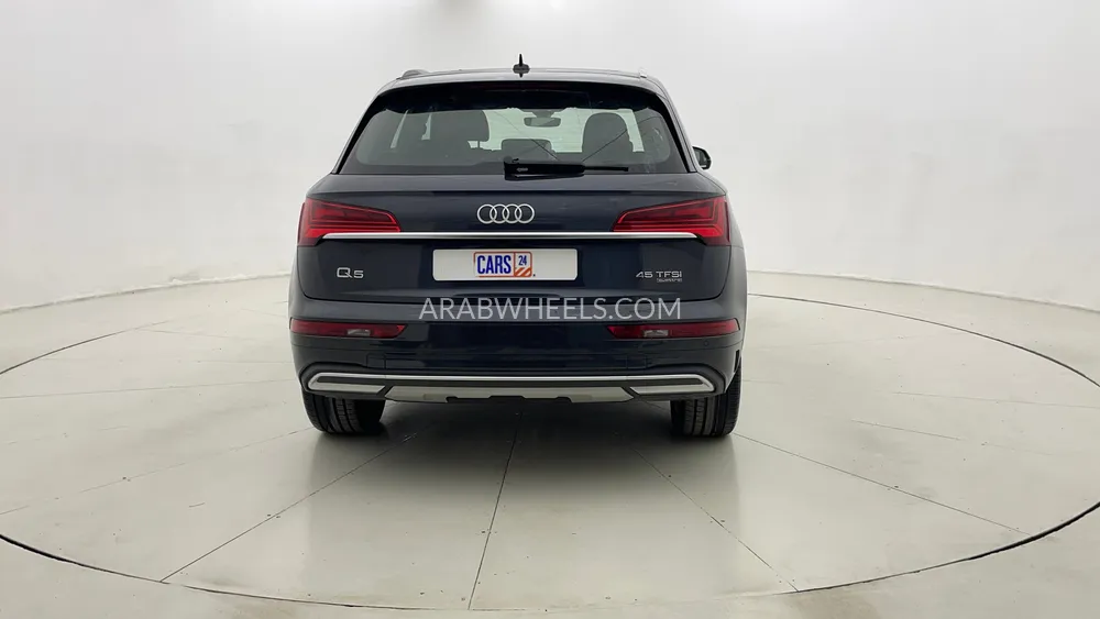 Audi Q5 2024 for Sale in Dubai Image-4