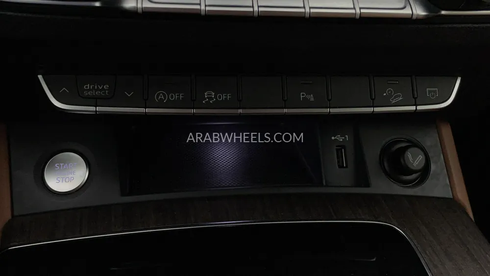 Audi Q5 2024 for Sale in Dubai Image-38