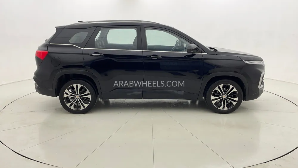 Chevrolet Captiva 2023 for Sale in Dubai Image-2