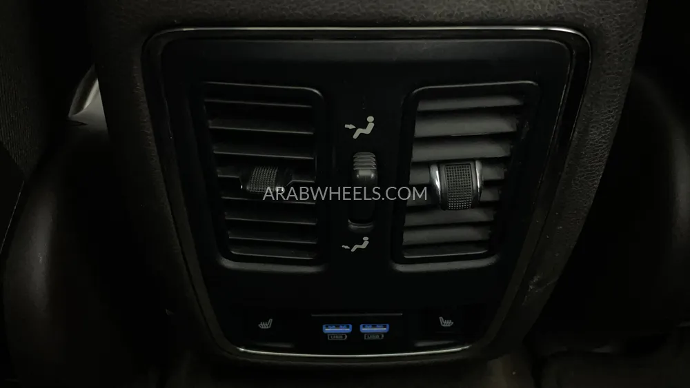 Jeep Grand Cherokee 2019 for Sale in Dubai Image-25