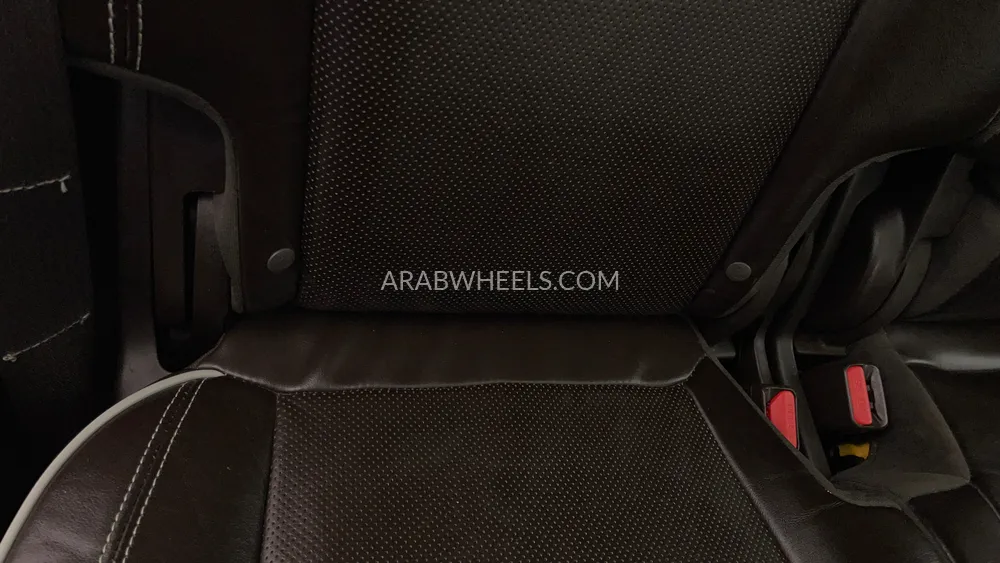 Jeep Grand Cherokee 2019 for Sale in Dubai Image-43