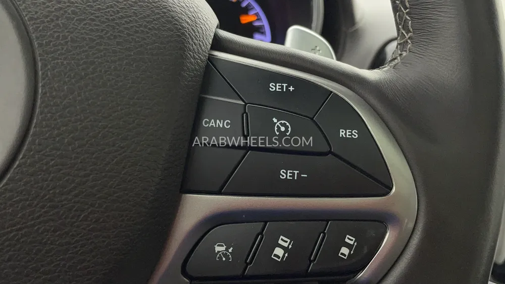 Jeep Grand Cherokee 2019 for Sale in Dubai Image-56