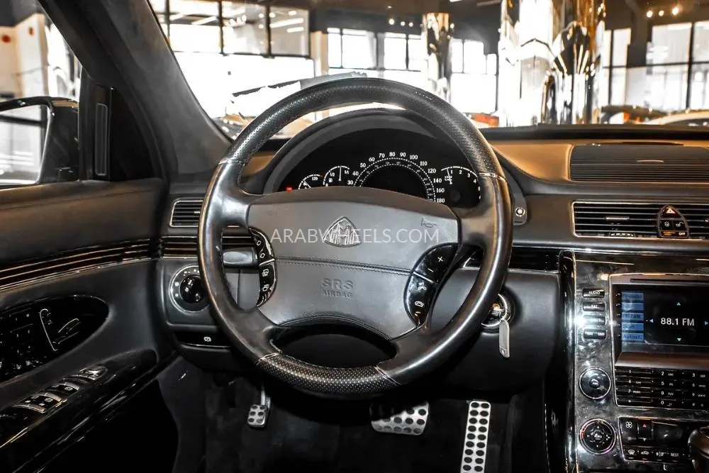 مايباخ 57 2012 for Sale in أبو ظبي Image-5