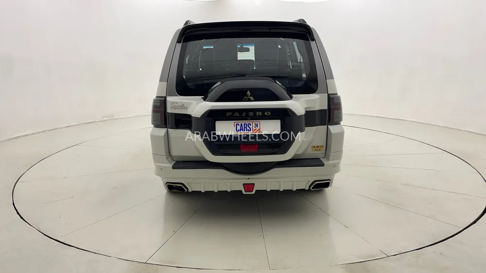 Mitsubishi Pajero 2020 for Sale in Dubai Image-4