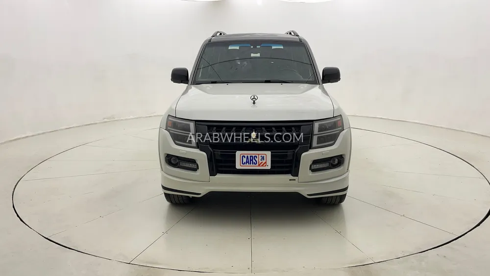 Mitsubishi Pajero 2020 for Sale in Dubai Image-8