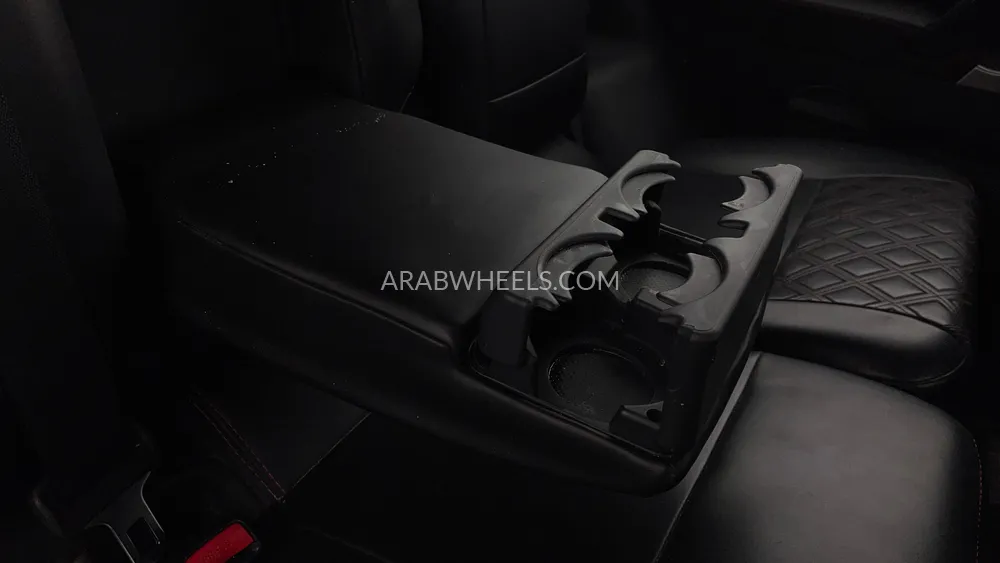 Mitsubishi Pajero 2020 for Sale in Dubai Image-36