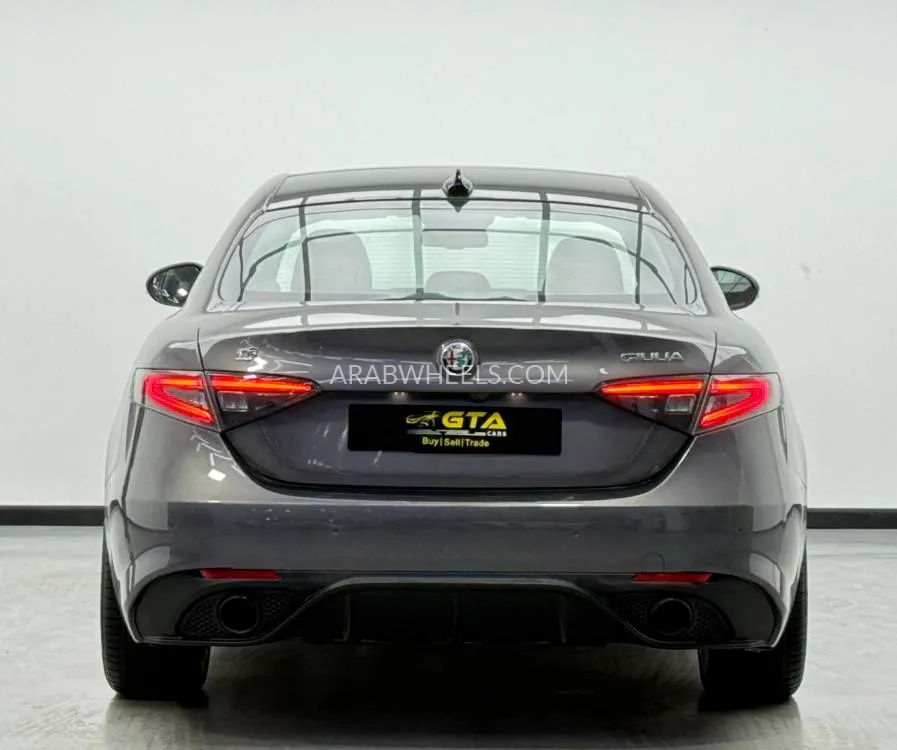 Alfa Romeo Giulia 2024 for Sale in Dubai Image-5