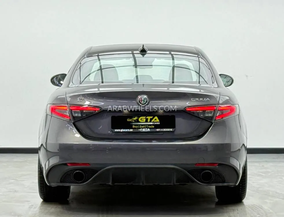 الفا روميو جوليا 2024 for Sale in دبي Image-5