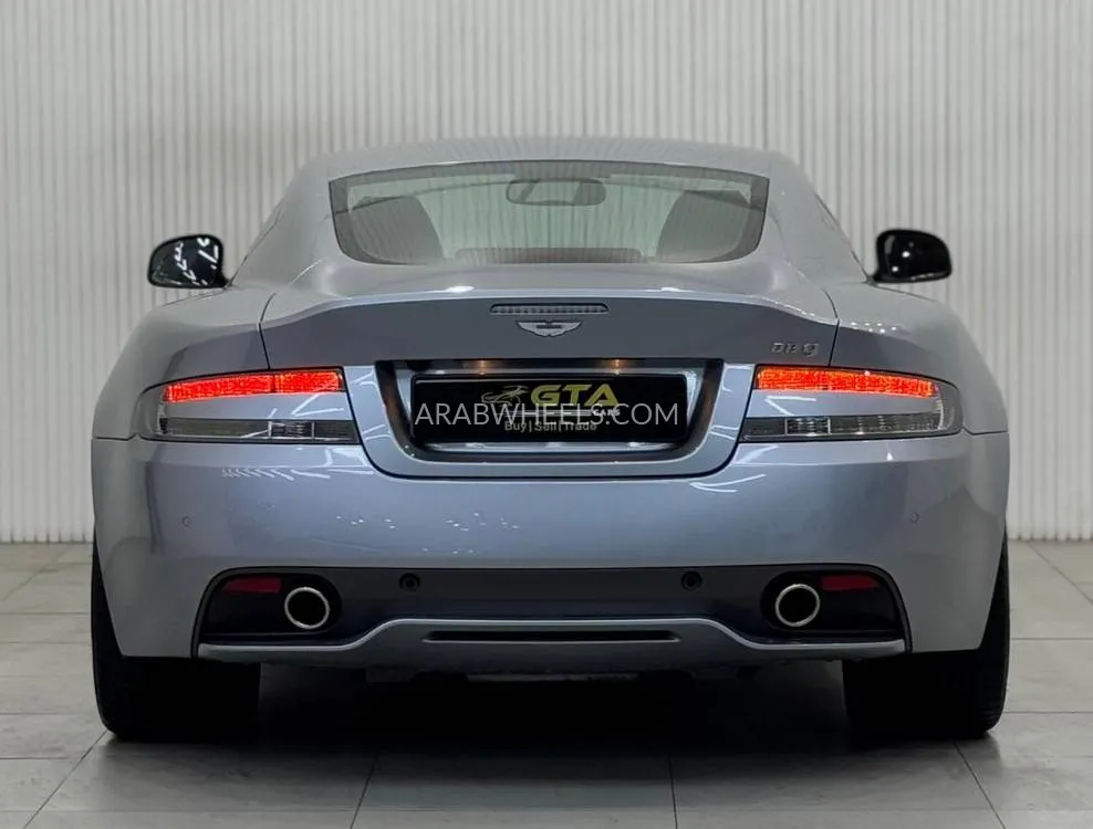 أستون مارتن DB9 2014 for Sale in دبي Image-5
