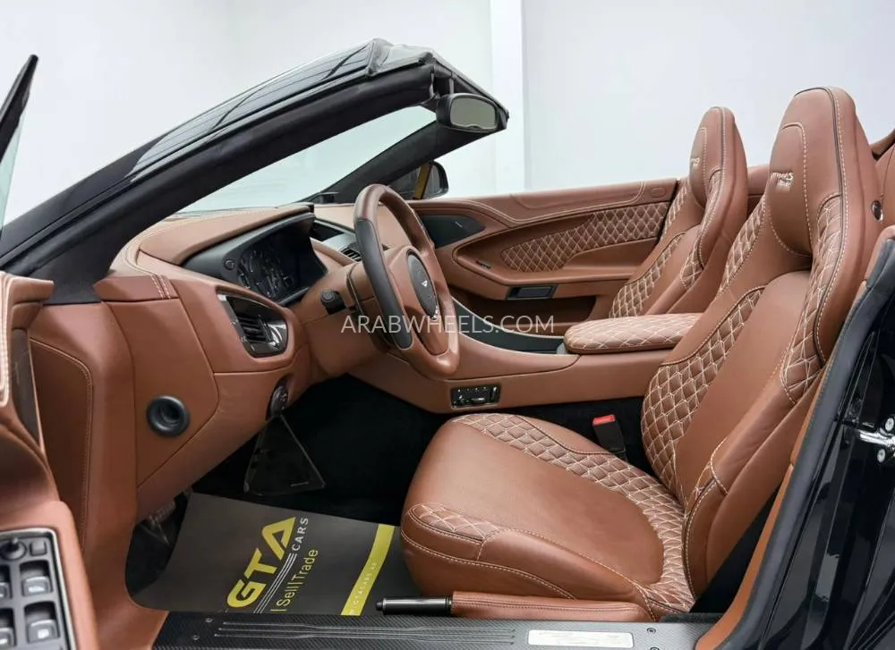 Aston Martin Vanquish 2018 for Sale in Dubai Image-12