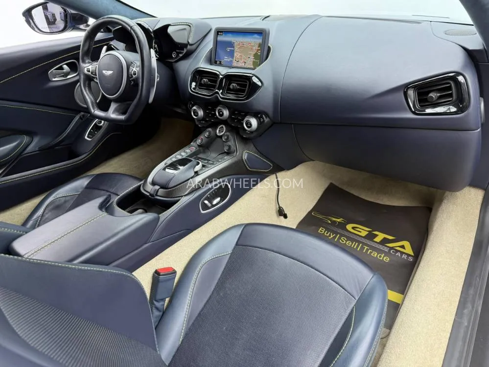 Aston Martin Vantage 2020 for Sale in Dubai Image-11