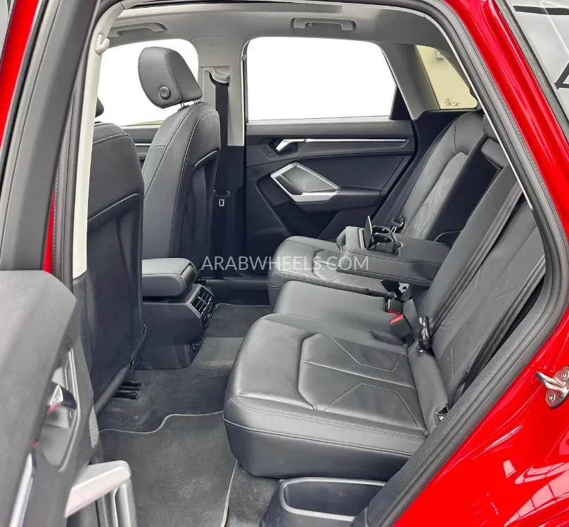 Audi Q3 2024 for Sale in Dubai Image-16