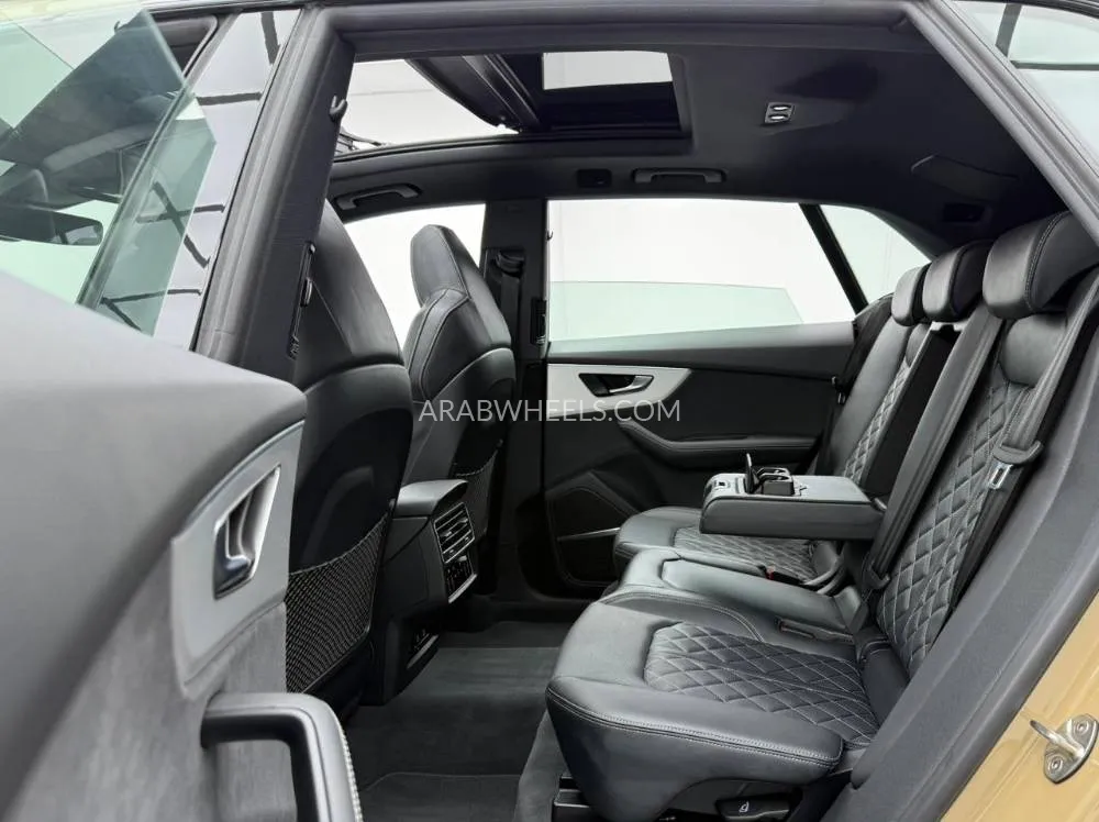 Audi Q8 2025 for Sale in Dubai Image-18