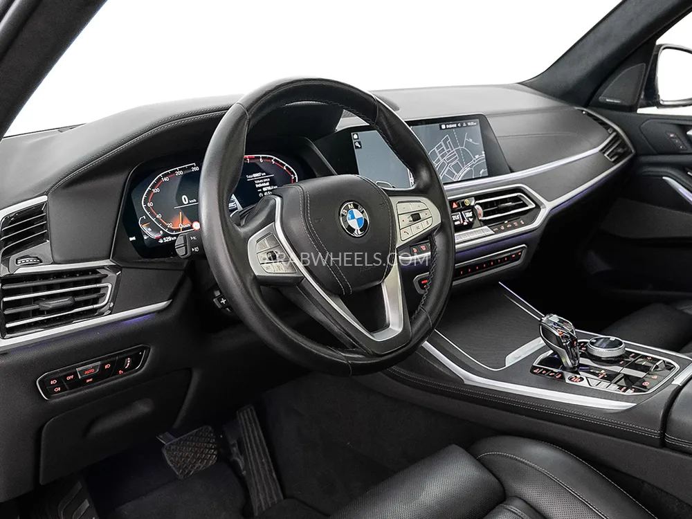 BMW X7 2021 for Sale in Dubai Image-7