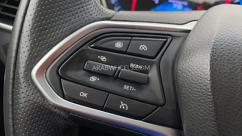 Chevrolet Captiva 2023 for Sale in Dubai Image-20