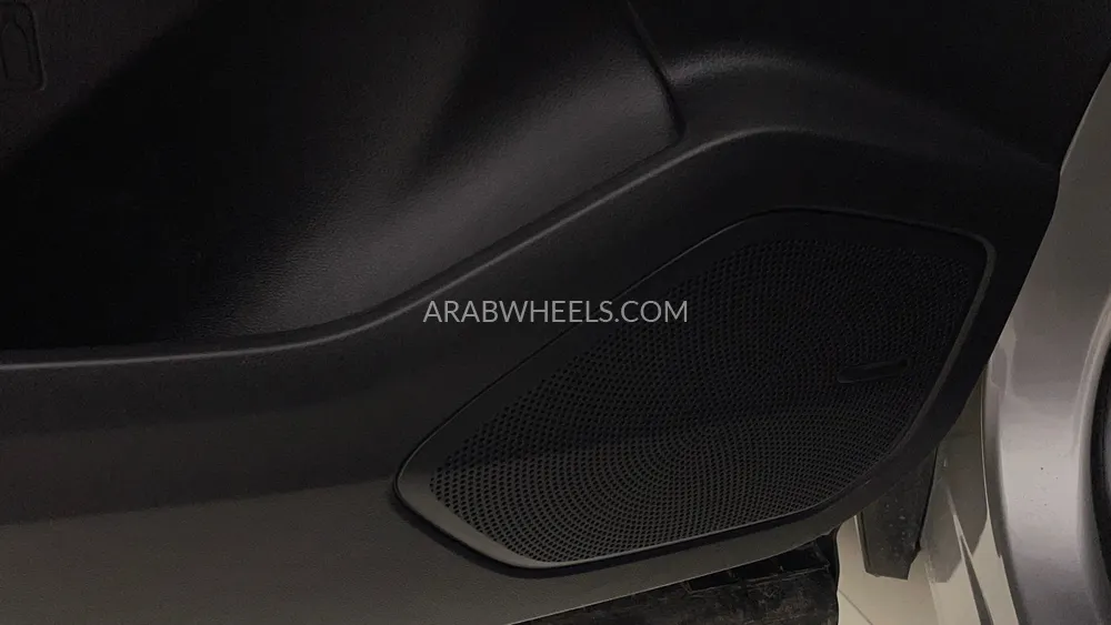 Chevrolet Captiva 2023 for Sale in Dubai Image-23