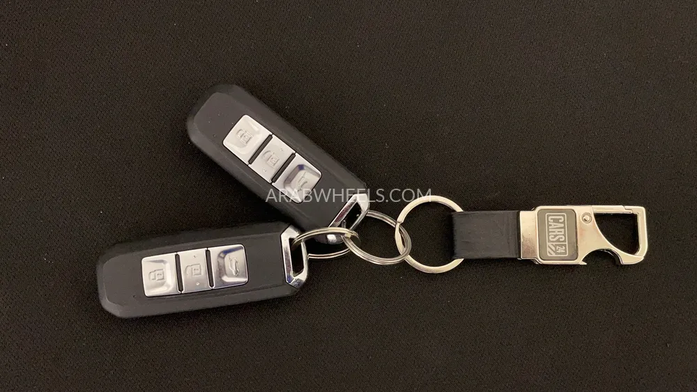 Chevrolet Captiva 2023 for Sale in Dubai Image-29