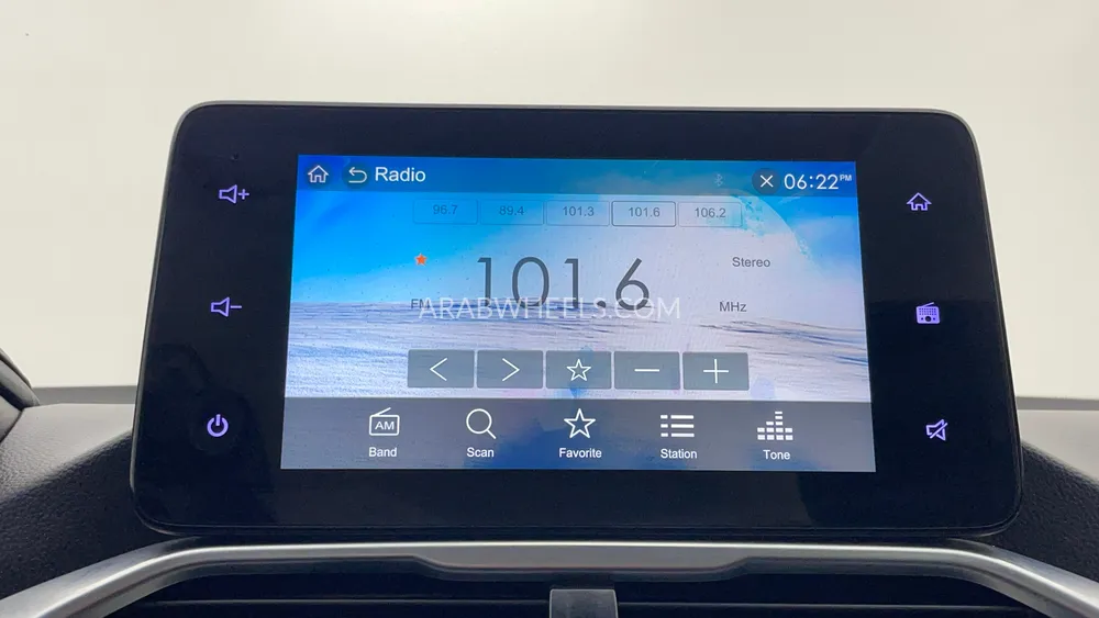 Chevrolet Captiva 2023 for Sale in Dubai Image-34