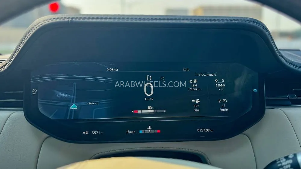 Land Rover Range Rover 2023 for Sale in Dubai Image-10