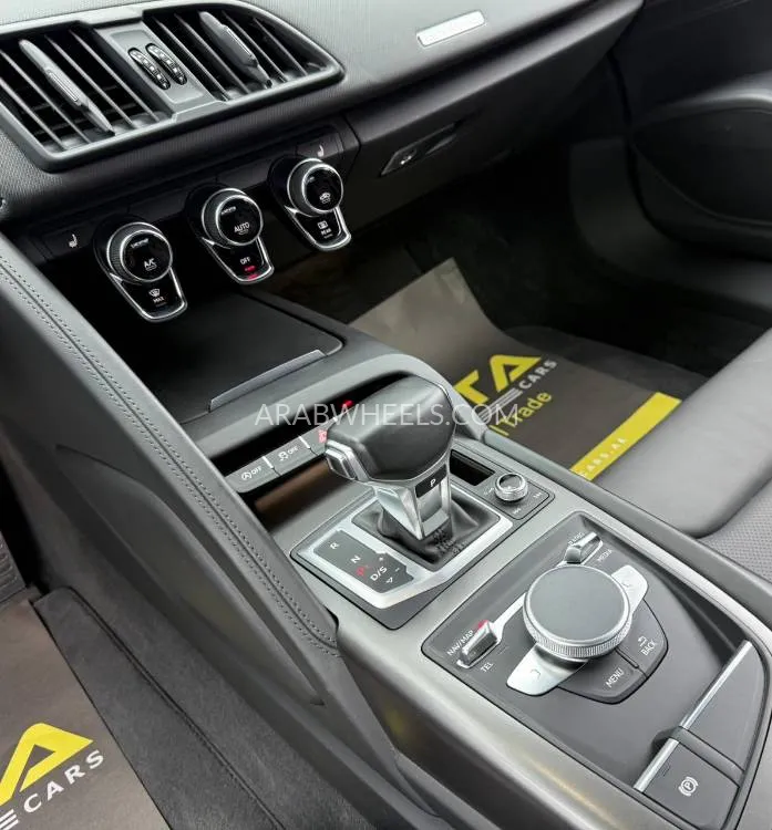 Audi R8 2016 for Sale in Dubai Image-15