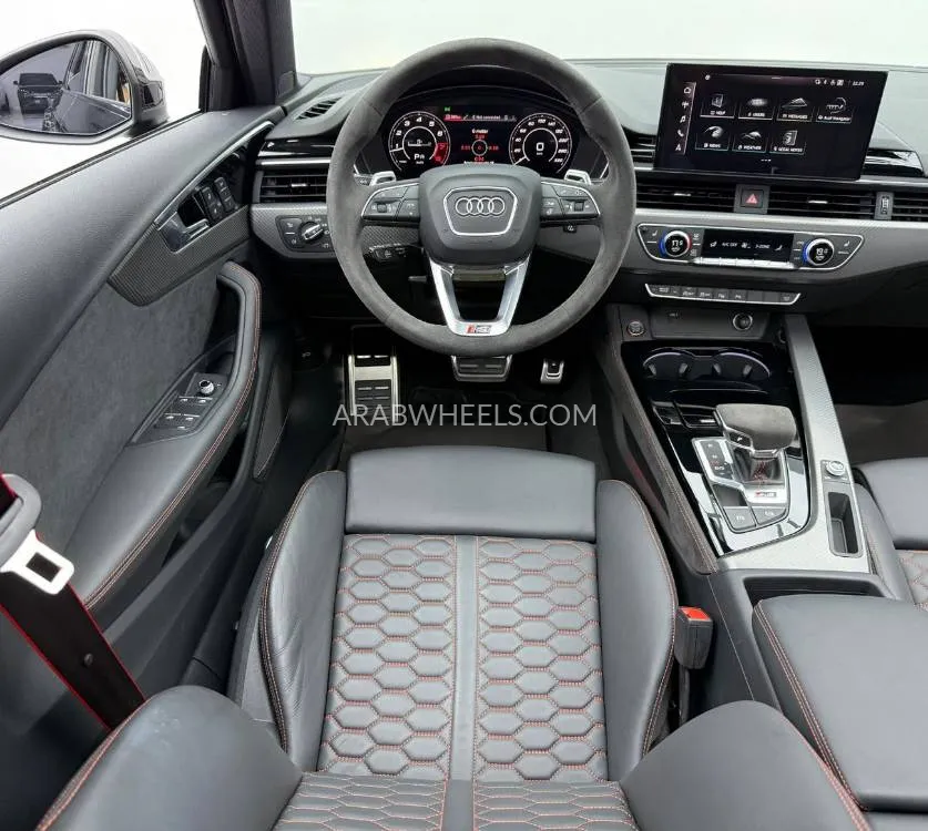 Audi RS4 2023 for Sale in Dubai Image-14