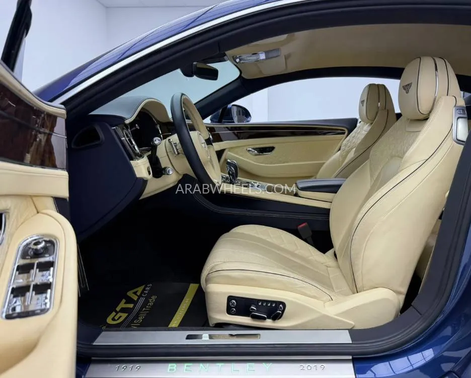 بينتلي كونتيننتال GT 2019 for Sale in دبي Image-12
