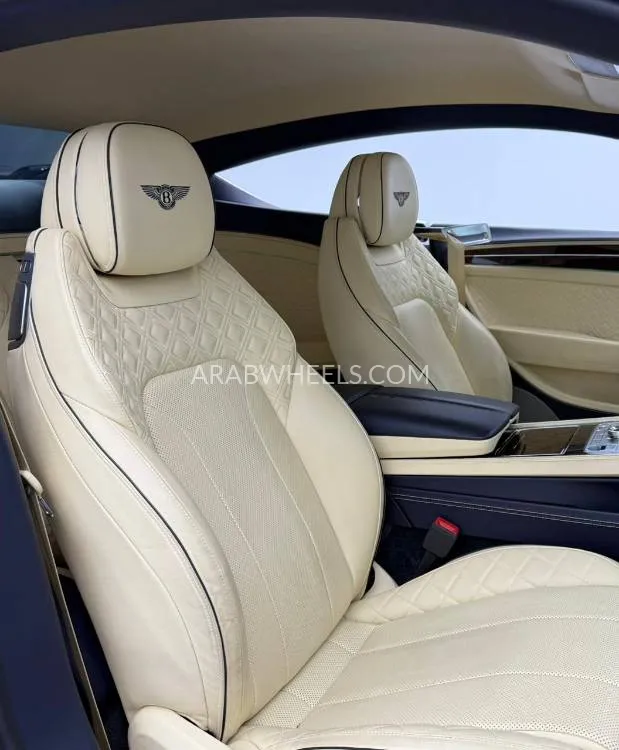 بينتلي كونتيننتال GT 2019 for Sale in دبي Image-14